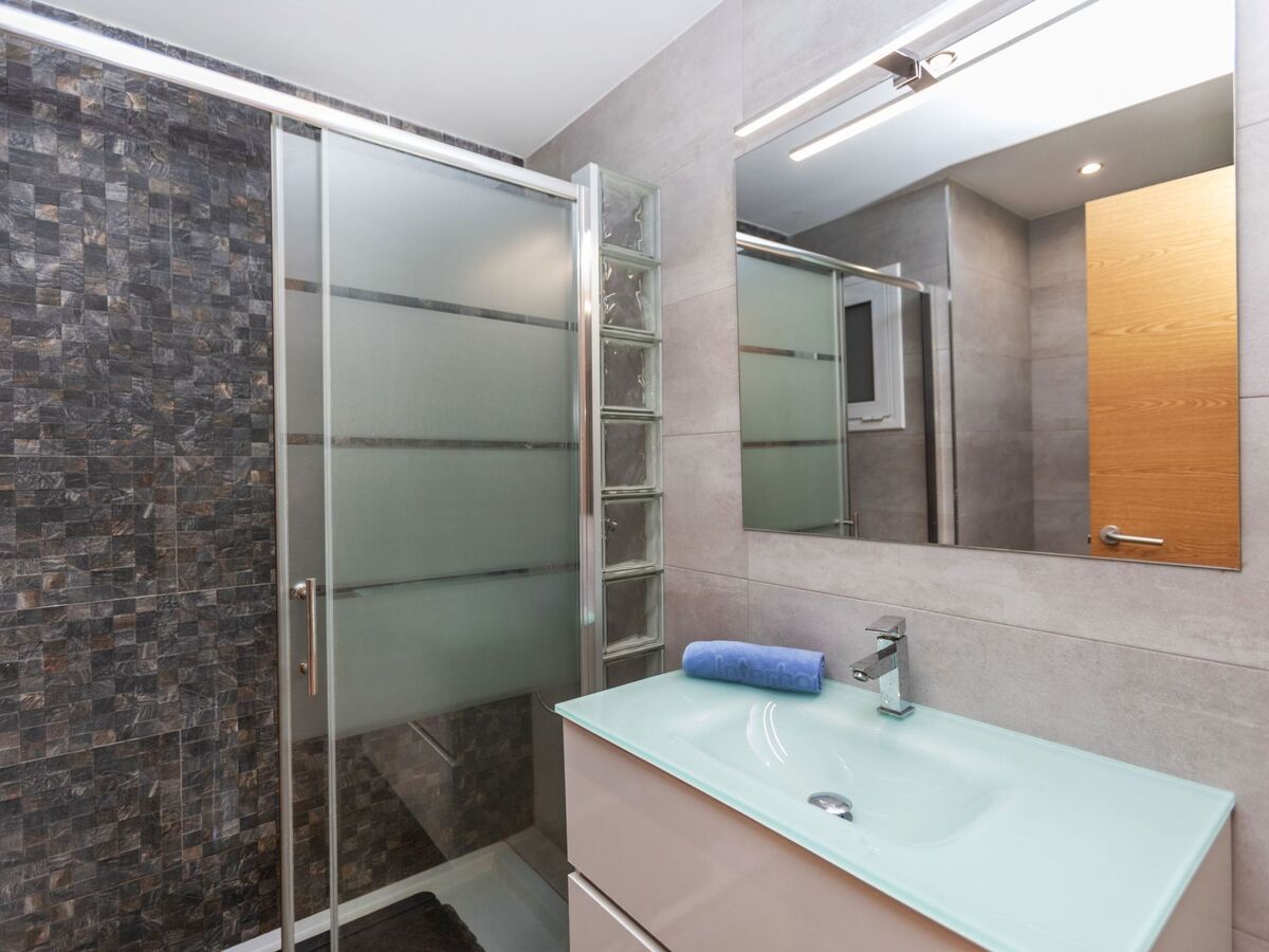 Turo Park – Appartement 3 chambres à 50 m de la plage - Photo 13