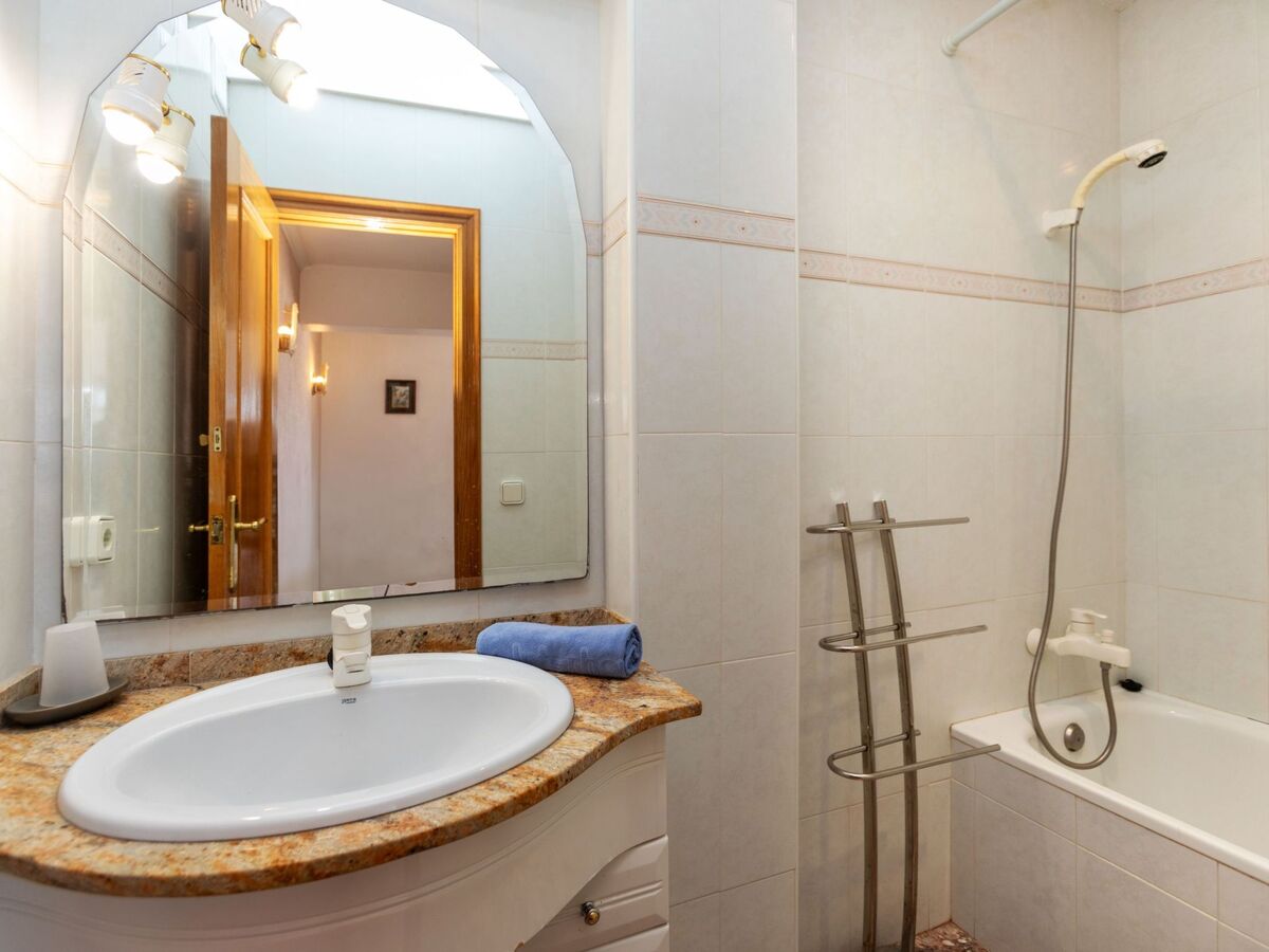 Jazmin, appartement 3 chambres face à la mer à Salou - Photo 10