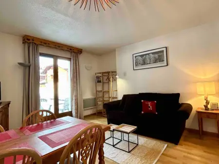 Appartement 28 m² avec terrasse, parking et piscine : photo 2