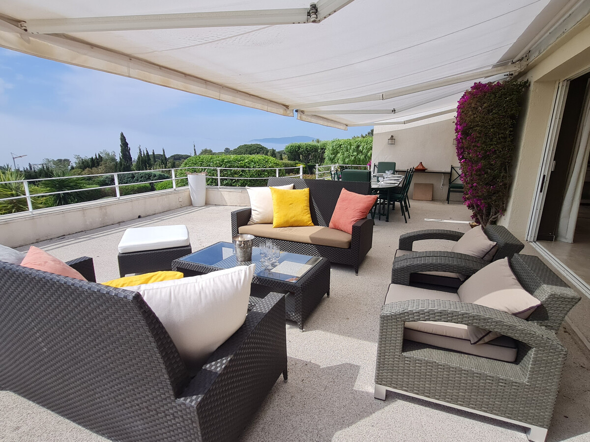 Villa 6 chambres, piscine et vue mer panoramique à Grimaud - Photo 3