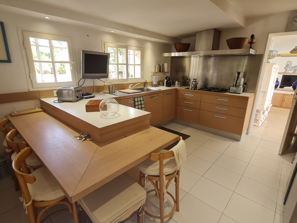 Villa 6 chambres, piscine et vue mer panoramique à Grimaud - Photo 11