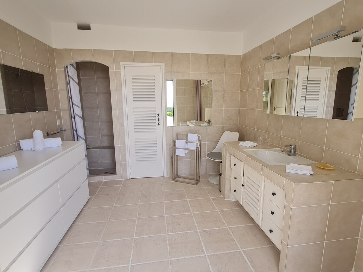 Villa 6 chambres, piscine et vue mer panoramique à Grimaud - Photo 17