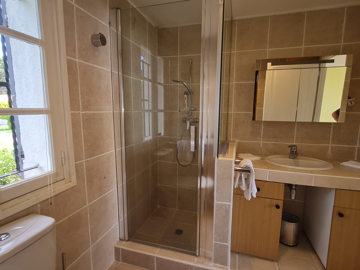Villa 6 chambres, piscine et vue mer panoramique à Grimaud - Photo 18