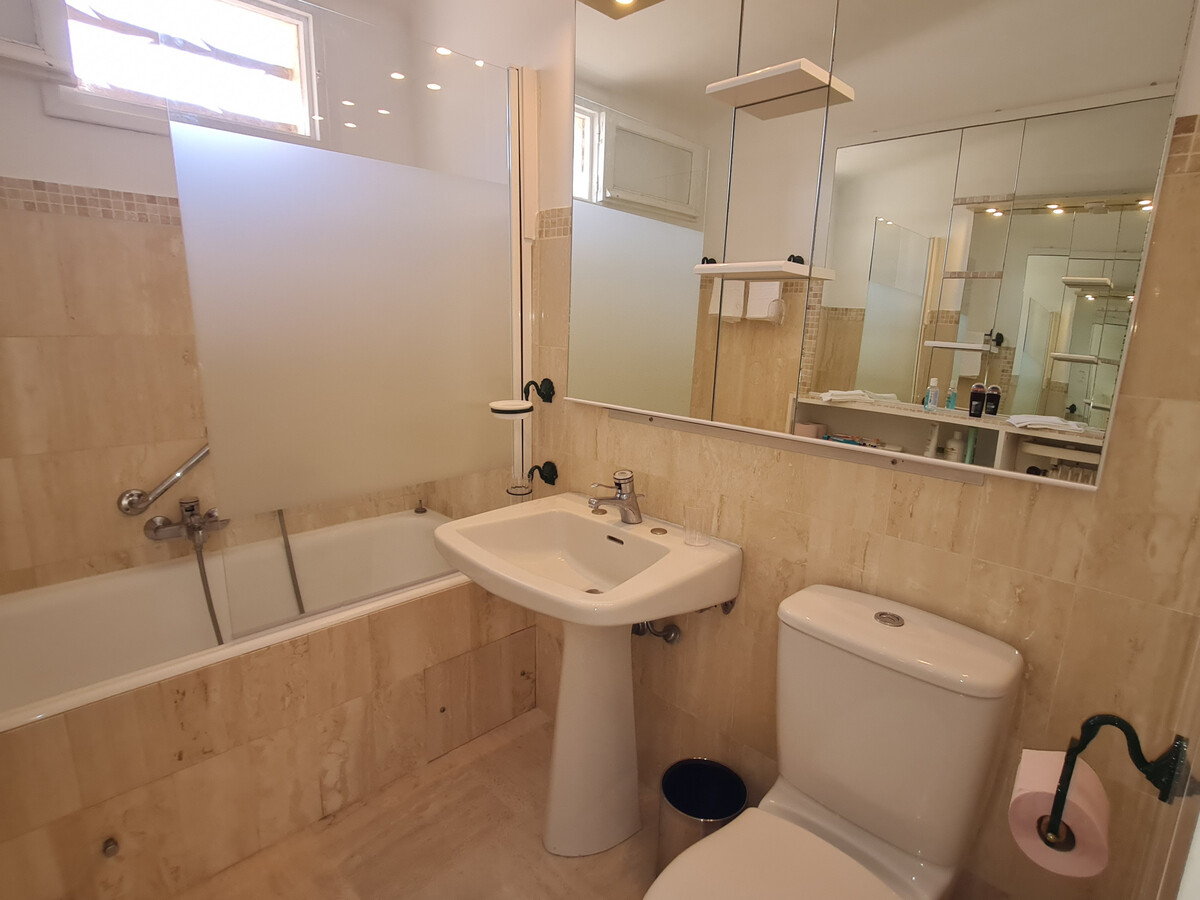 Villa 6 chambres, piscine et vue mer panoramique à Grimaud - Photo 23