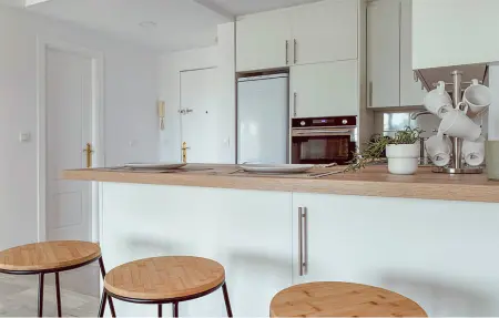 Appartement vue mer avec piscine commune à Marbella : photo 10