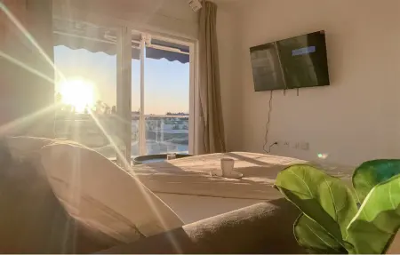 Appartement vue mer avec piscine commune à Marbella : photo 13