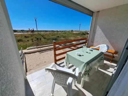 Location appartement à Marseillan Plage, Appartement rénové 2024, face à la mer, parking privé, terrasse, idéal famille!