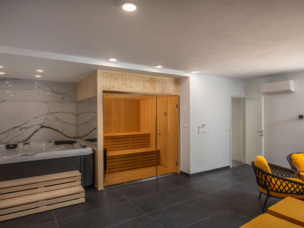 Villa Visum Mare Unus, maison 3 étages avec piscine chauffée - Photo 4