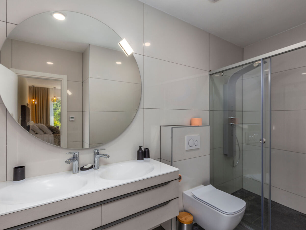 Villa Visum Mare Unus, maison 3 étages avec piscine chauffée - Photo 17