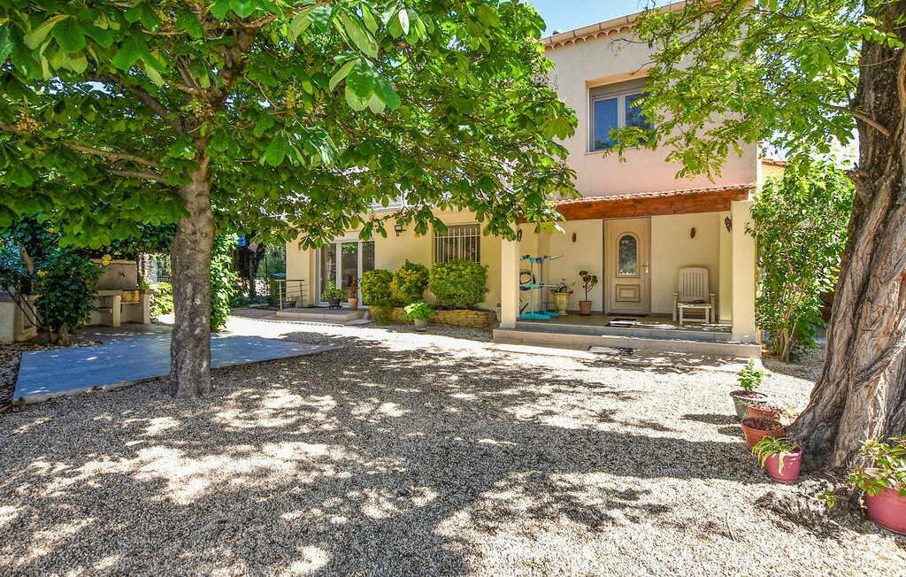 Maison 6 pers. à Sorgues, jardin 495m² et barbecue - Photo 1