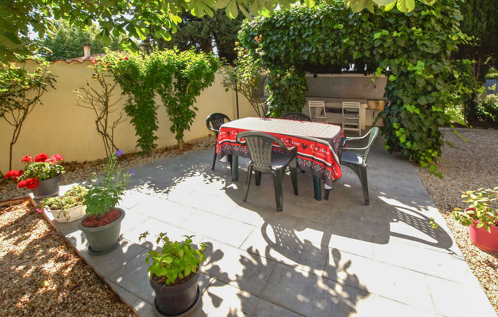 Maison 6 pers. à Sorgues, jardin 495m² et barbecue - Photo 8