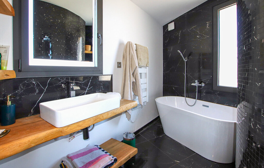 Maison 5 pers. avec piscine privée aux Angles - Photo 19
