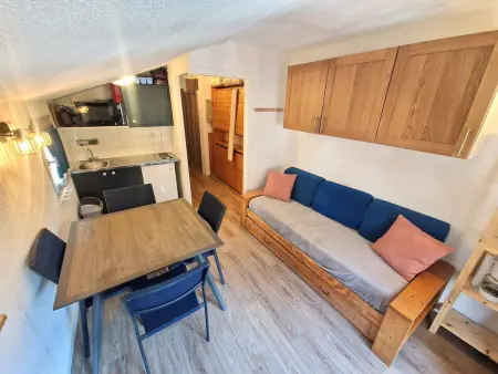 Location appartement à Valfréjus, Studio pour 4 personnes avec balcon, à 2 pas des pistes et commerces, cœur de station, Modane
