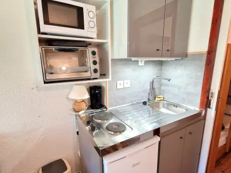 Studio rénové 2-3 personnes à Valfréjus, balcon et vue piste - Photo 3