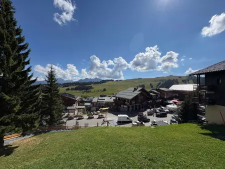 Appartement 2 pièces avec balcon plein sud, vue montagne - Les Saisies : photo 13