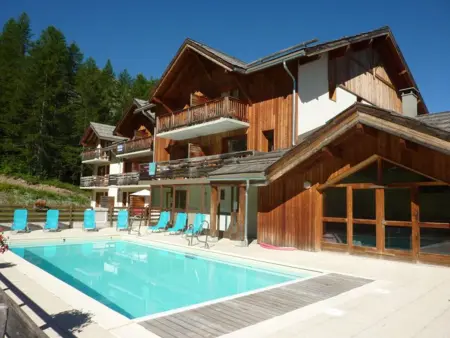 Chalet mitoyen aux Orres 1800 avec piscine, sauna, hammam, parking et prestations incluses - Photo 13