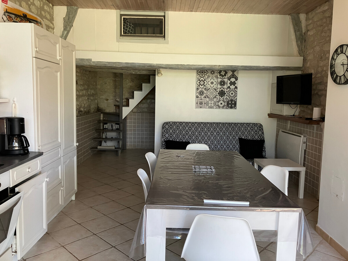 Maison 76m² centre La Roche-Posay, terrasse et jardin - Photo 10