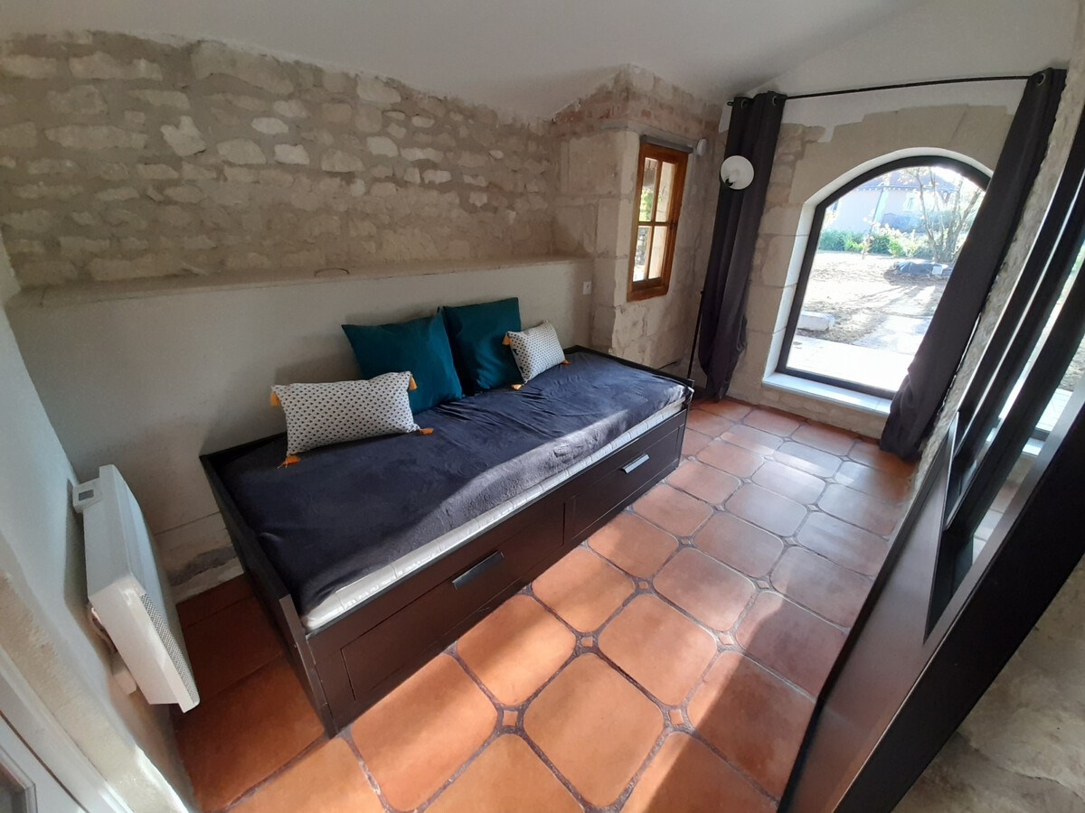 Maison 76m² centre La Roche-Posay, terrasse et jardin - Photo 16