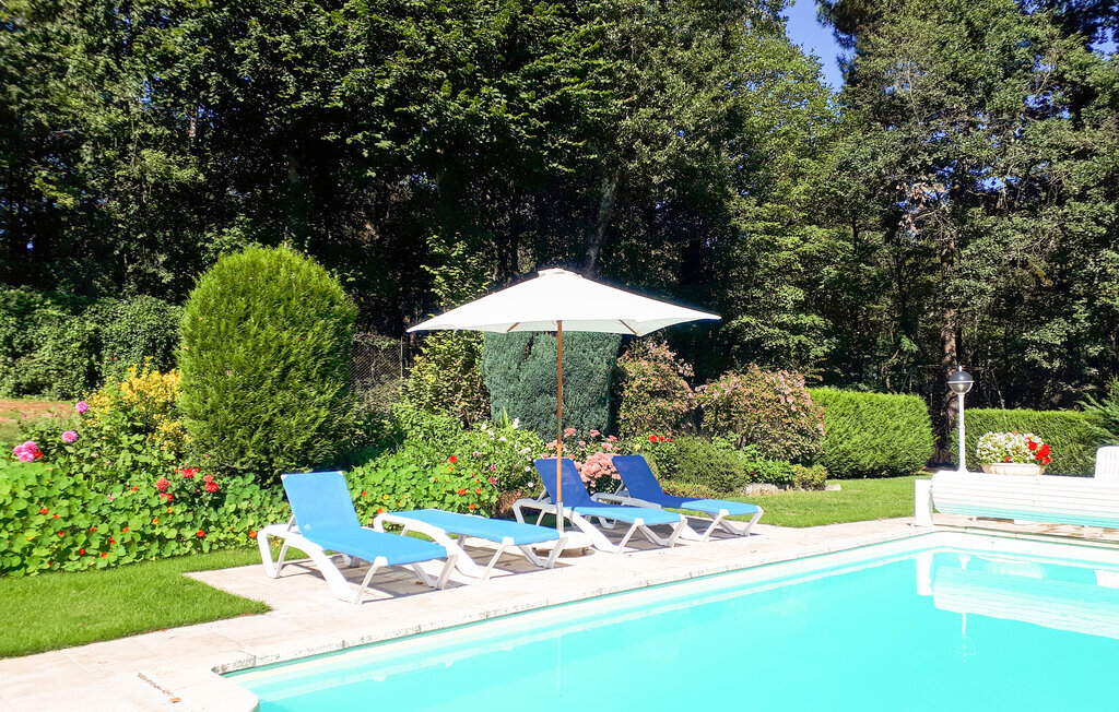 Château du 19e siècle avec piscine chauffée à Lencloître - Photo 12