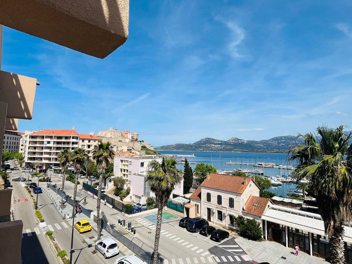 Appartement 2 pièces Calvi, vue mer, 200m du port - Photo 16
