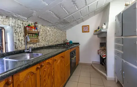 Maison avec piscine à Canillas de Albaidas, vue sur les collines : photo 5