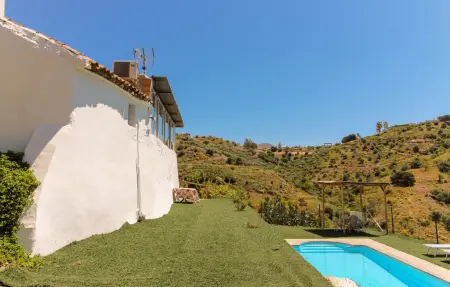 Maison avec piscine à Canillas de Albaidas, vue sur les collines : photo 11