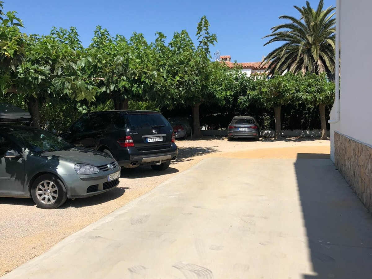 Appartement 1ère ligne de mer à Empuriabrava avec parking - Photo 10