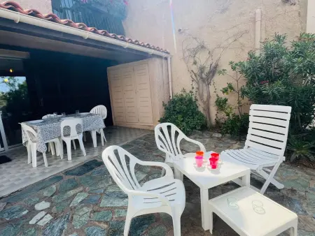 Studio 4 couchages avec terrasse à Lumio : photo 8