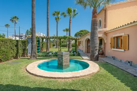 Mulholland Villa – Piscine d'eau salée et jardin à Son Bauló : photo 5