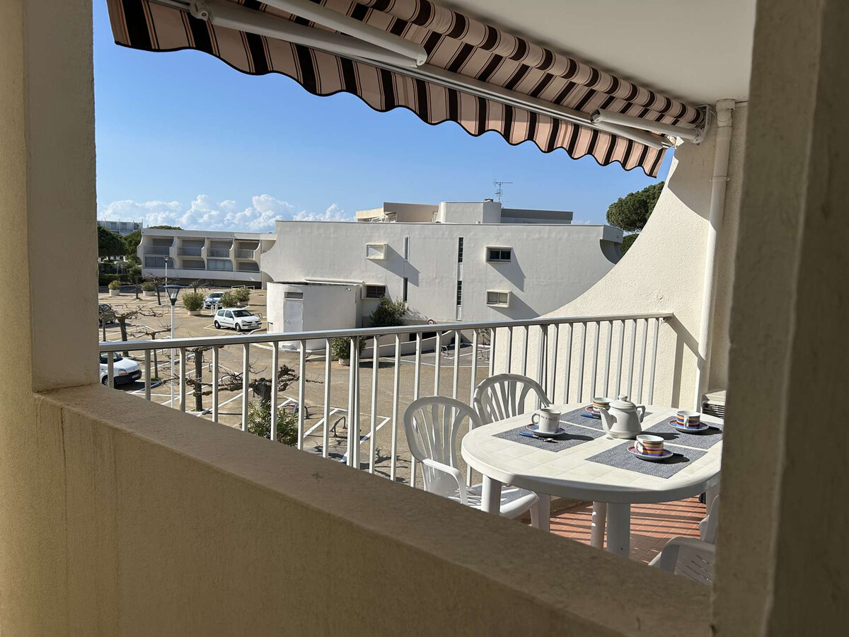 Deux pièces cabine rénové, 4 couchages, loggia, Port Camargue - Photo 12