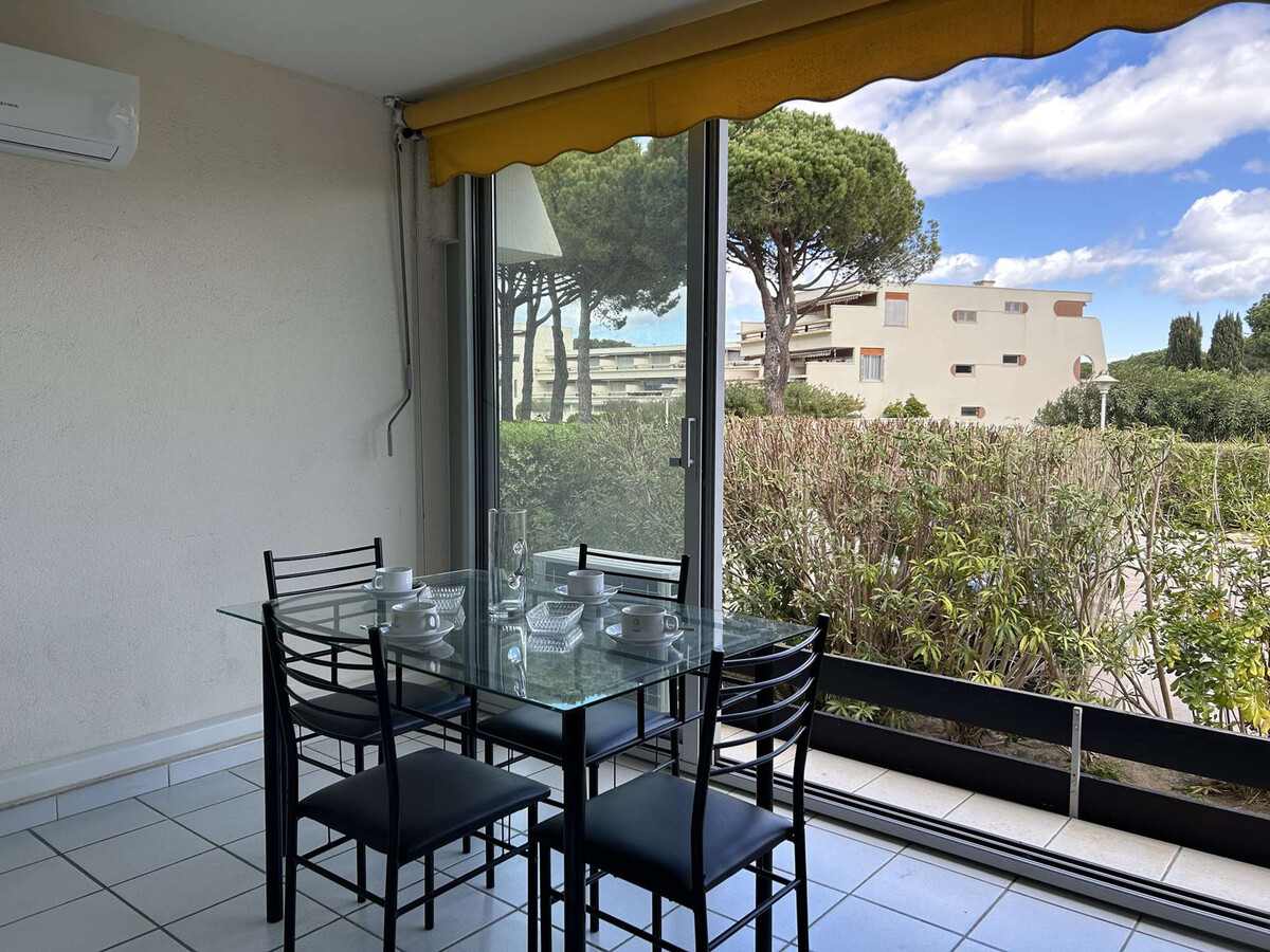 Studio climatisé Port Camargue, 25 m², loggia, piscine - Photo 1