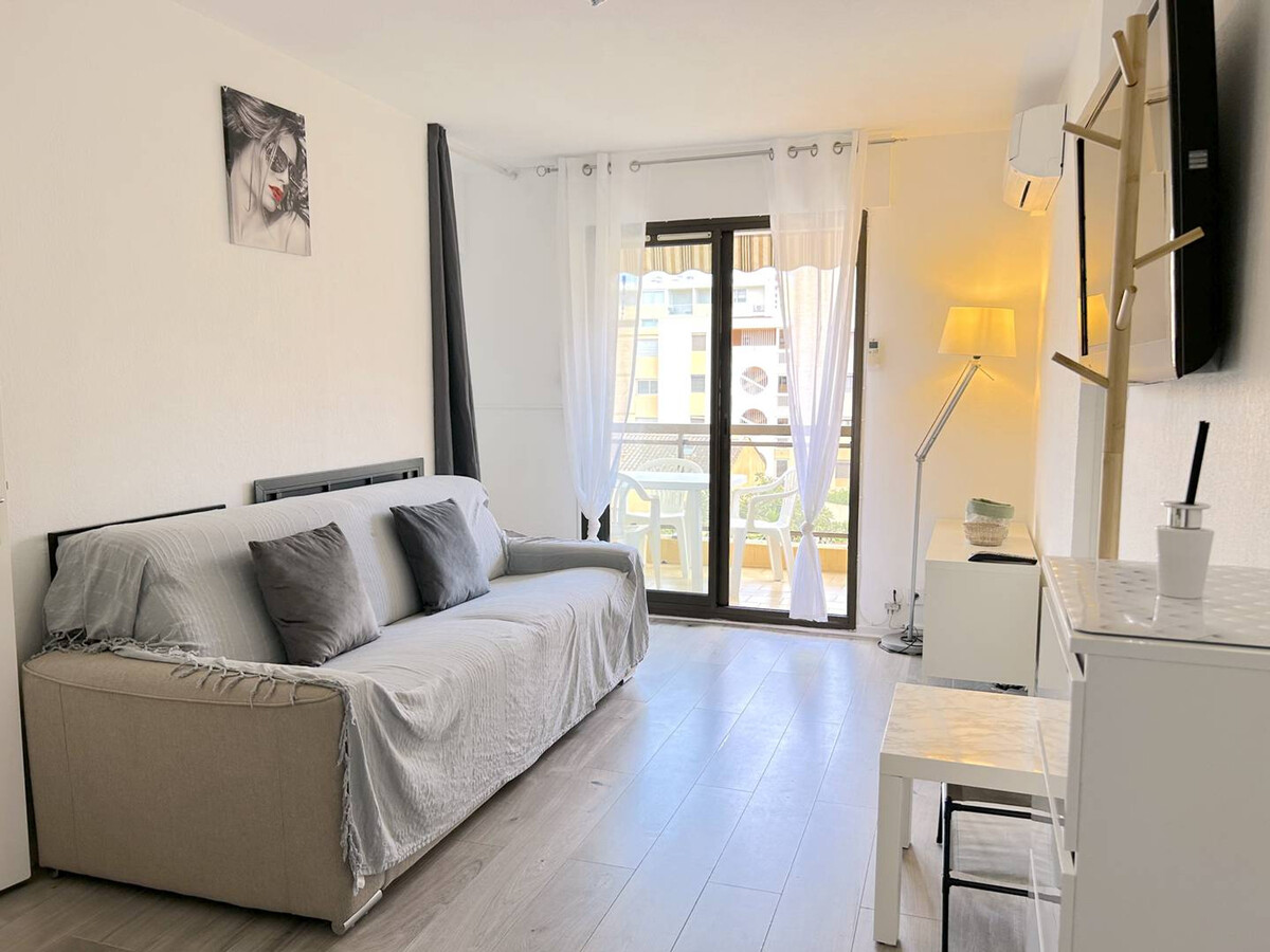 Appartement climatisé 2 pièces au cœur du Lavandou - Photo 4