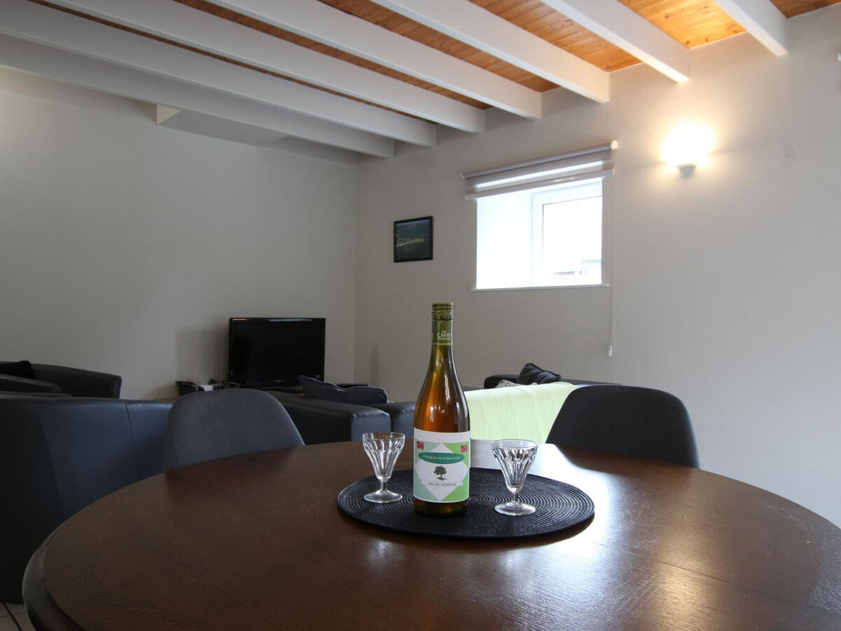 Gîte en pierre, jardin clos et terrasse privative à Clitourps - Photo 5
