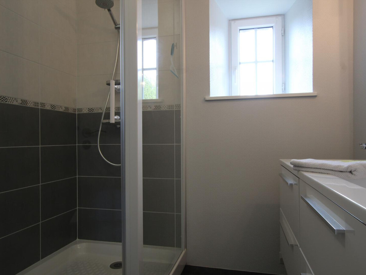 Gîte en pierre, jardin clos et terrasse privative à Clitourps - Photo 10