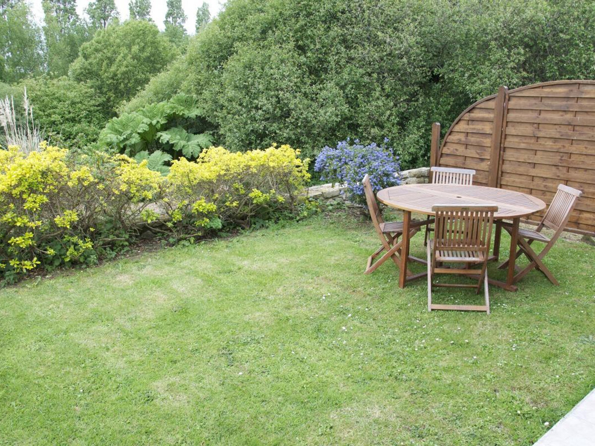 Gîte en pierre, jardin clos et terrasse privative à Clitourps - Photo 12