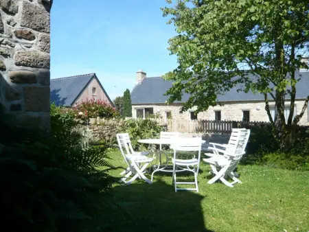 Maison en pierre avec jardin et vue mer à La Hague : photo 2