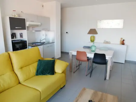 Location appartement à Saint Gilles Croix de Vie, Appartement T2 avec terrasse, parking et à proximité des commodités à Saint-Gilles-Croix-de-Vie