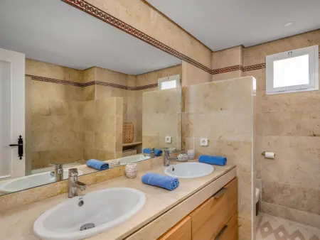 Ayla – Appart 153 m² vue mer à 5 m de la plage - Photo 14