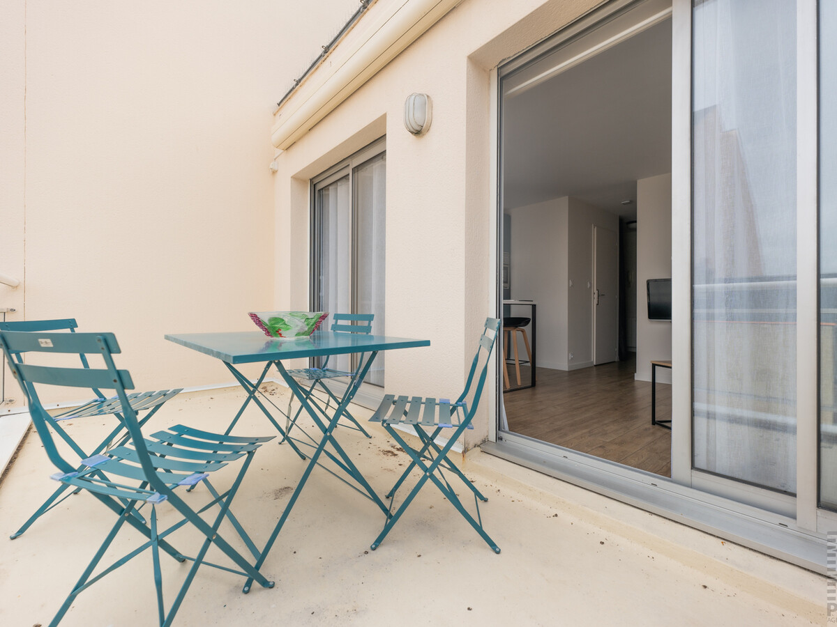 Appartement 2 étoiles, terrasse, 50 m de la plage - Photo 2