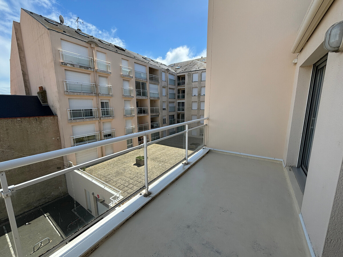 Appartement 2 étoiles, terrasse, 50 m de la plage - Photo 6