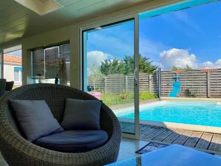 Maison avec piscine privée, près de la plage, à Longeville-sur-Mer - Photo 1