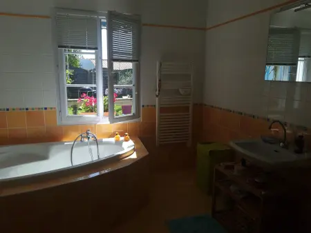 Maison avec piscine privée, près de la plage, à Longeville-sur-Mer - Photo 11