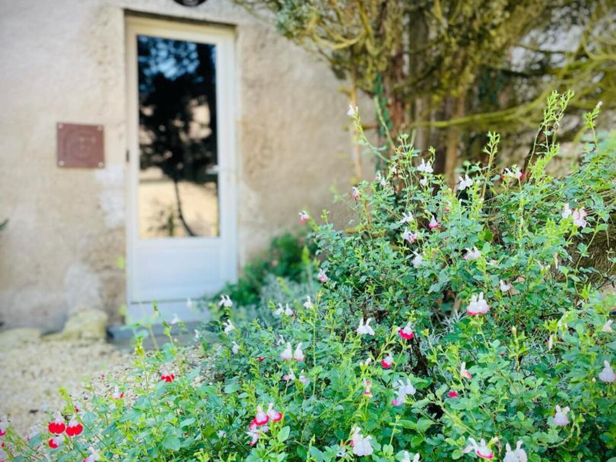 Studio avec spa et jardin à Montaigu-le-Blin - Photo 24