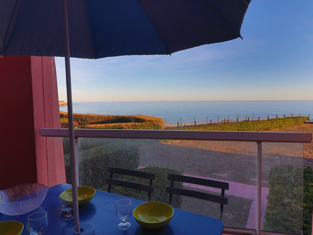 Studio cabine face à la mer avec terrasse à Sète - Photo 1