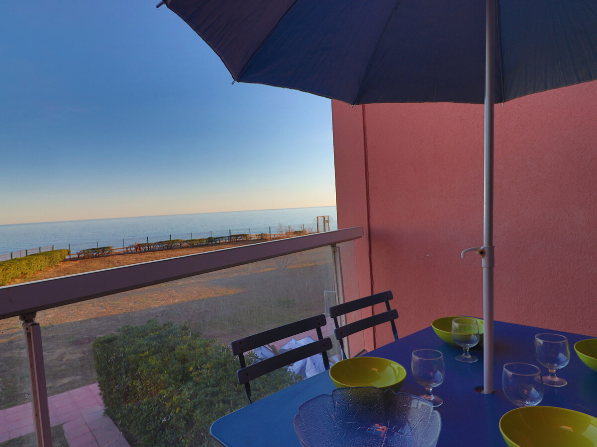 Studio cabine face à la mer avec terrasse à Sète - Photo 9