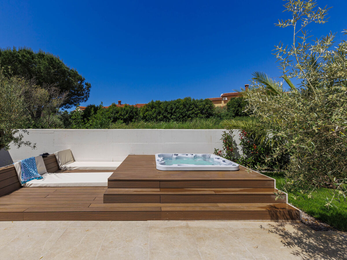 Villa Sandro - Poreč : 3 chambres, piscine chauffée - Photo 6