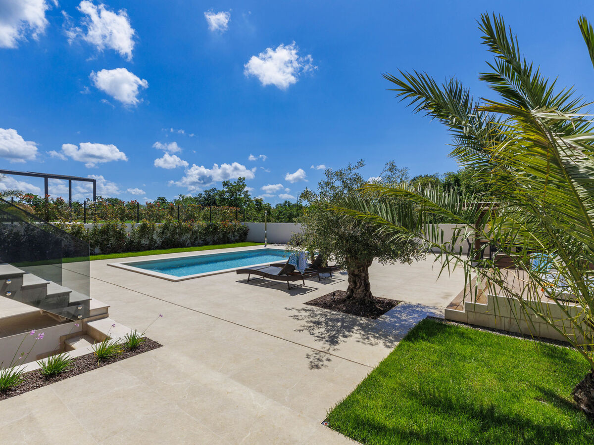 Villa Sandro - Poreč : 3 chambres, piscine chauffée - Photo 7