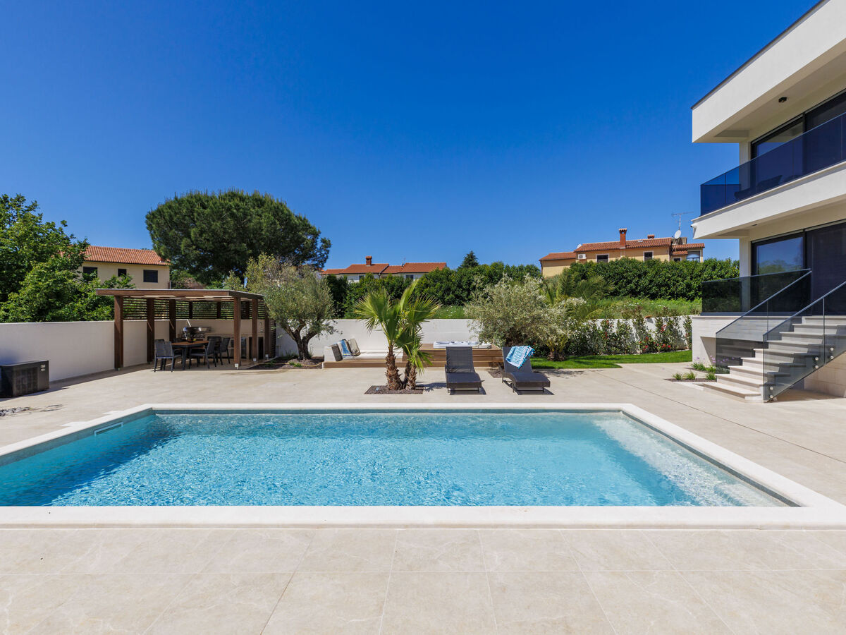 Villa Sandro - Poreč : 3 chambres, piscine chauffée - Photo 36