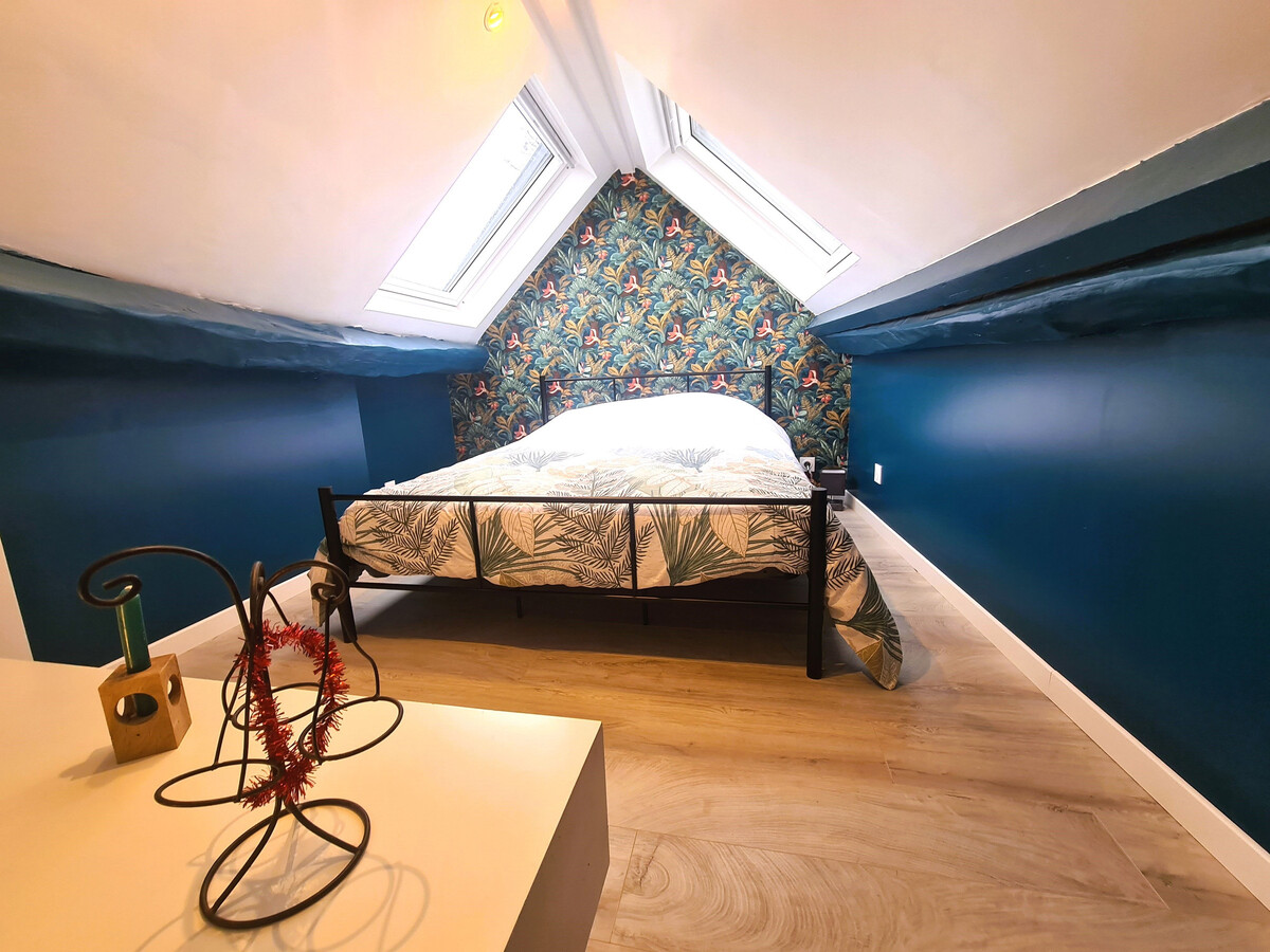 Gîte romantique Brenne : chambre sous toits avec Velux - Photo 1