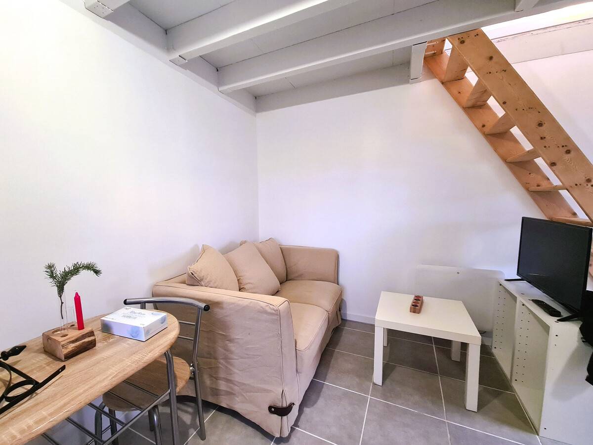 Gîte romantique Brenne : chambre sous toits avec Velux - Photo 2